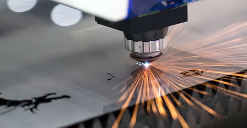 High precision CNC laser welding metal sheet | © stock.adobe.com - cat027